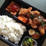 ルセット シェ イイナ - 若どりのカツレツ弁当 600円。