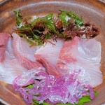 鮮活 喰で!! - ◇ちょい刺身のせセット すべてのどんぶりにセット出来る お刺身をちょいと追加する ちょっぴり贅沢気分を味わえる内容なのです！