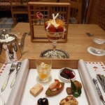 水信ブルック＆ファクトリー - 水信オリジナルティーといちごと金柑のミニパフェが到着