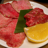焼肉うしごろ 新宿三丁目店 - 