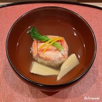 御料理 寺沢 - 毛蟹の真薯と雪中筍の椀物