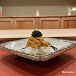 御料理 寺沢 - 海胆とキャビアの飯蒸し