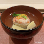 御料理 寺沢 - 毛蟹の真薯と雪中筍の椀物