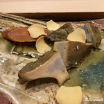 御料理 寺沢 - 三陸産400㌘アップの黒鮑