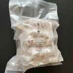 SNOWS 高島屋大阪店 - 直火を当てて焼き上げた、ザクザク感を楽しむマカロン生地