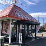 おにぎりの桃太郎 - エネルギーをチャージし、私も目的地へと向かいます。