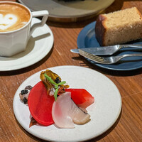 ERUTAN RESTAURANT BAR - 