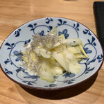 鶏と肴 フルヤ - セロリの甘酢漬け