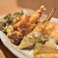 平日メニュー【B定食】天ぷらと魚料理