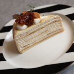PATISSERIE ASAKO IWAYANAGI - りんごのミルクレープ