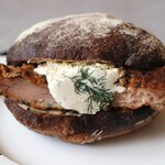 PATISSERIE ASAKO IWAYANAGI - たっぷりきのこと鮭のフライサンド