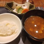 傳 - (2022/12 訪問)食事全景。