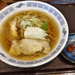 そば処 楽厨百恵 - 鳥中華！熱々が提供されます。