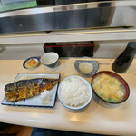 食事と酒処 真 - ご飯はおかわり自由