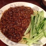 東海飯店 - ジャージャー麺