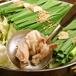 Renkon - もつ鍋は塩・味噌・醤油味と季節限定鍋があります