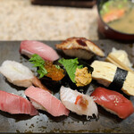 Kaisen Dokoro Sushi Tsune - 粋魚にぎり ¥2,068-