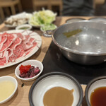 Shabu Shabu Tajimaya Asakusa Rokkusu Sanjiten - 