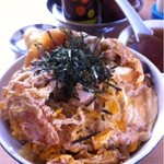 上山 - 親子丼。のりたっぷり。なつかしい味！
