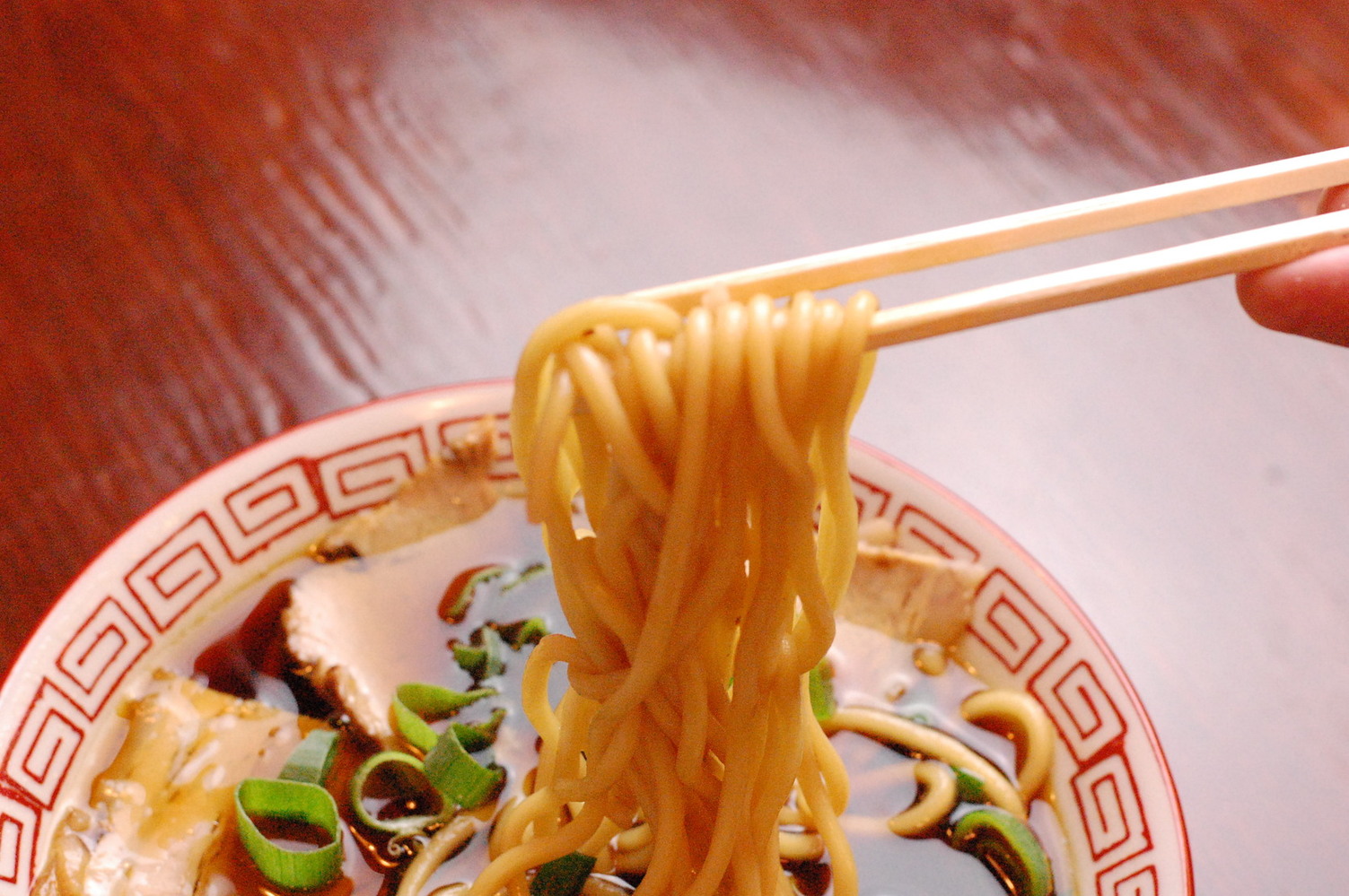 らめん / Nishi2点 らぁ麺 すぎ本 阪急西宮ガーデンズ店 - 西宮北口/ラーメン