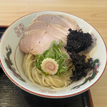 Menya Nanai Chi - 鶏と魚介の塩つけ麺の麺