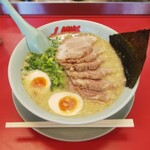 ラーメン 山岡家 - プレミアム塩とんこつラーメンのチャーシュー５枚トッピング