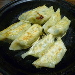 ちゅるるちゅーら - 【焼餃子　２８０円】（２人前）