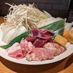 地酒と野菜肉巻き串 ちゅうしん蔵 - 美酒なべ