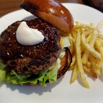 MORI'S BURGER - モリズチーズバーガー¥1380