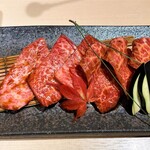 牛刺しと焼肉 仔虎 - 