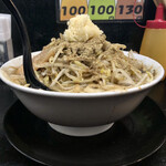 自家製太麺 ドカ盛 マッチョ - 2022.12.26  ラーメン（中）