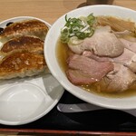 松戸富田麺業 - 叉焼麺と餃子（3個）