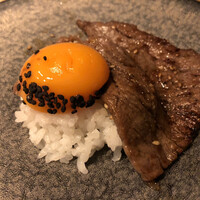 最飛びヒレ家 馬喰一代 名古屋EAST - タレヒレを焼いてオンザライスwith卵黄