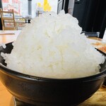 白めし爆食処 姫路 一本堂 - 山盛り放題