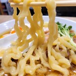 手打 親鶏中華そば 綾川 - 麺リフト　親鶏中華そば、チャーシュー親もも、親かわ、煮卵