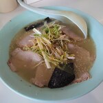 ラーメンショップ - ネギ塩チャーシュー中（￥1,300)