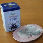 HARRODS - 〇の形のティバッグ