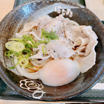 はなまるうどん - 塩豚温玉ぶっかけ