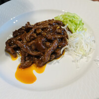 故宮 - 国産牛フィレ肉の味噌炒め クレープ包み