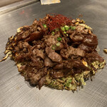 神戸六甲道・ぎゅんた - 丸の肉お好み焼き