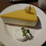 チャルマ - レモンクリームのレアチーズケーキ