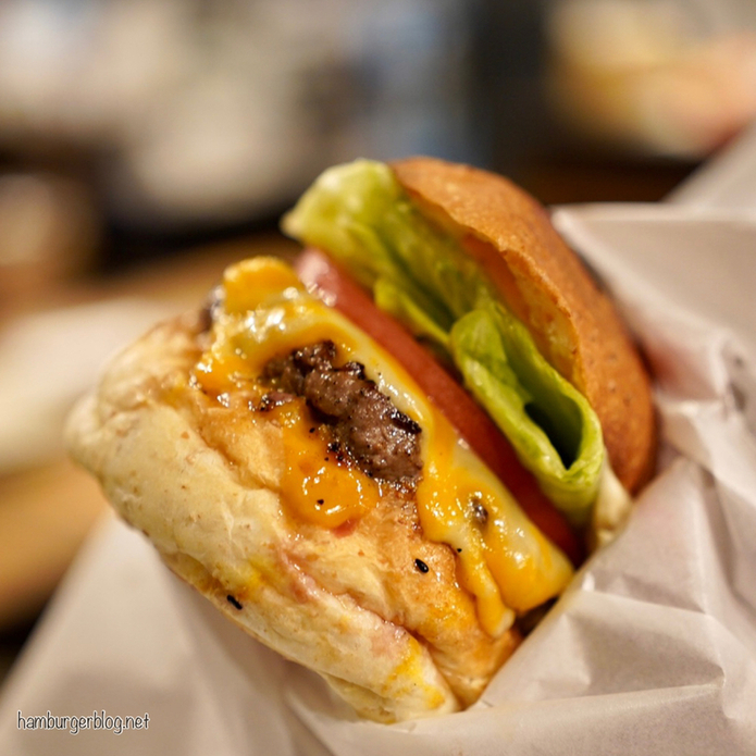 写真 3ページ目 : マンチズ バーガー シャック （MUNCH'S BURGER SHACK