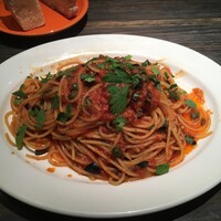 grigio la tavola - 