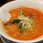 京鼎樓 - ピリ辛が美味しい担々麺