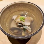 温石 - 焼津のハマグリ、雪茸の葛煮