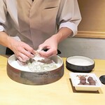 温石 - 春菊餅を作成中