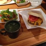 NIHONBASHI CAFEST - サラダとスープ付き