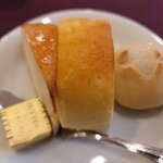 Risutorante E Pittsuxeria Peizan - 自家製パン 小（280円）