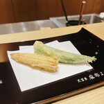 天冨良 麻布よこ田 - オクラ、ヤングコーン