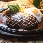 ハンバーグ専門　大賀 - 2013/06　フライドエッグハンバーグ